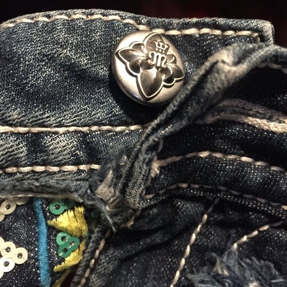 MISS ME EMBROIDERED RAW HEM JEANS SHORTS SIZE 30 - Picture 10 of 14